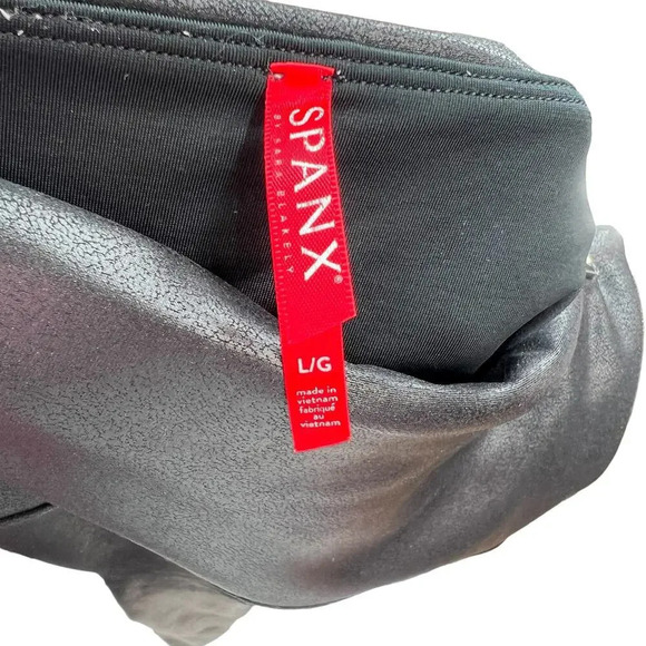 Spanx‎ Faux Leather Stripe Legging in Very Black/White Size Large - Picture 8 of 9